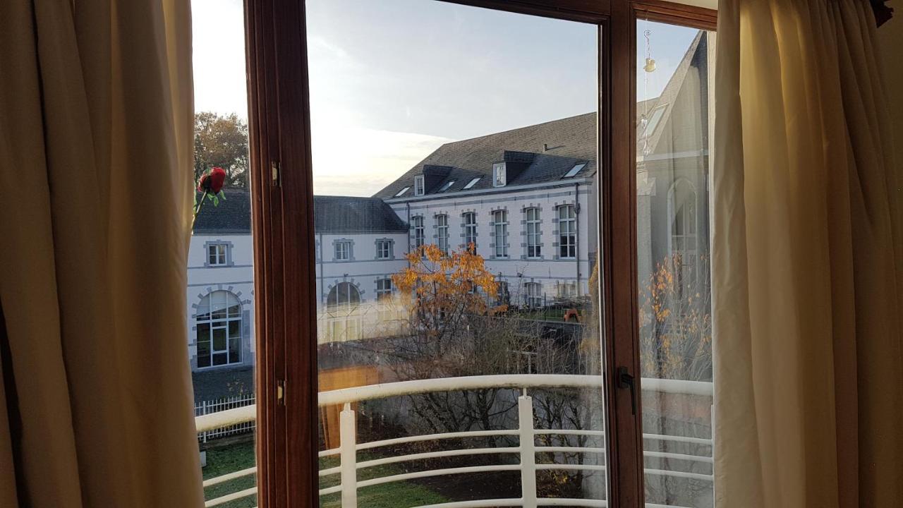 Logement Dans Le Coeur Historique De Mons Exterior foto